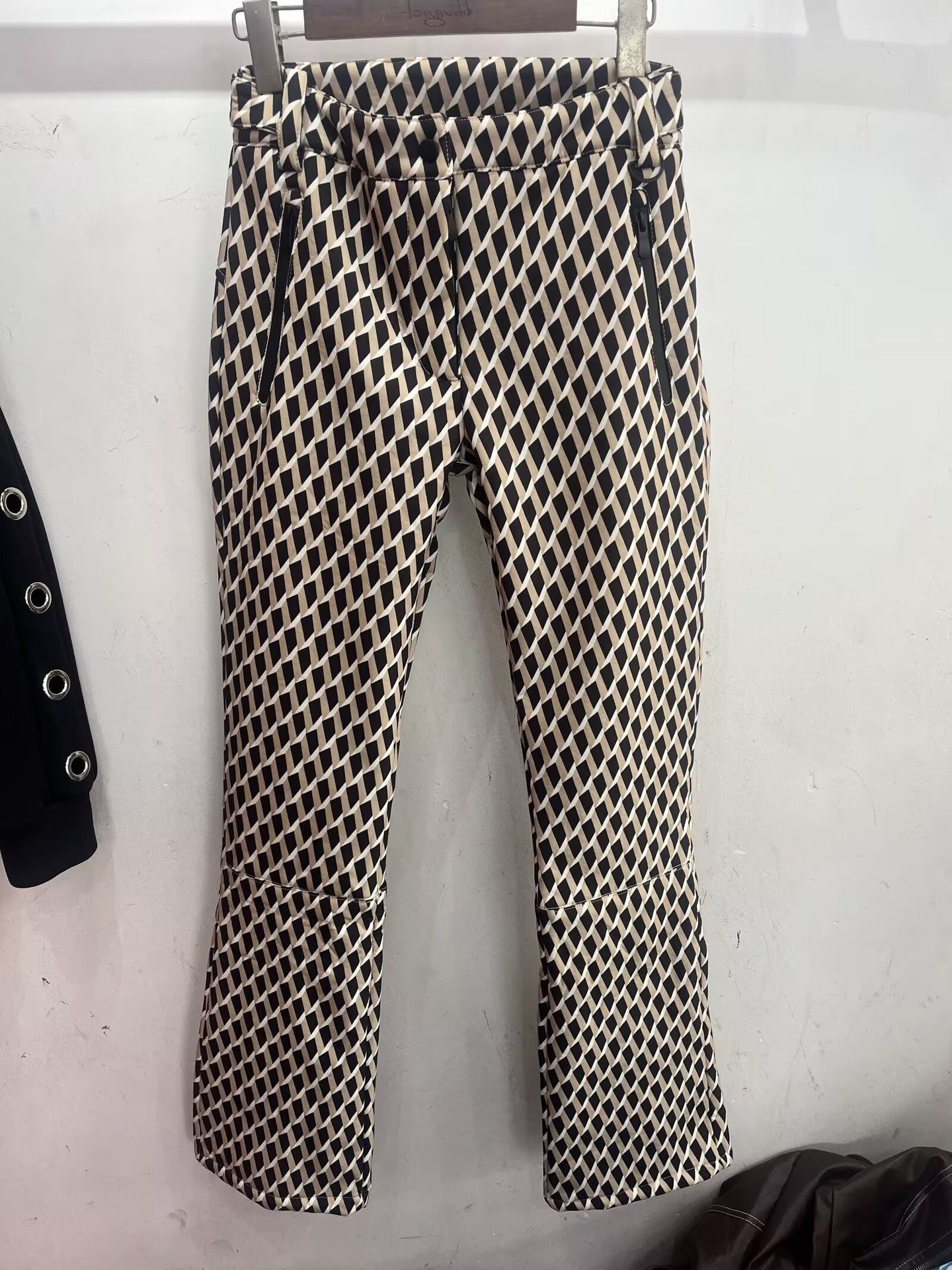 Winter Two Piece Skiing Set Ho - Winter Clothing For Sale recensione e prezzo