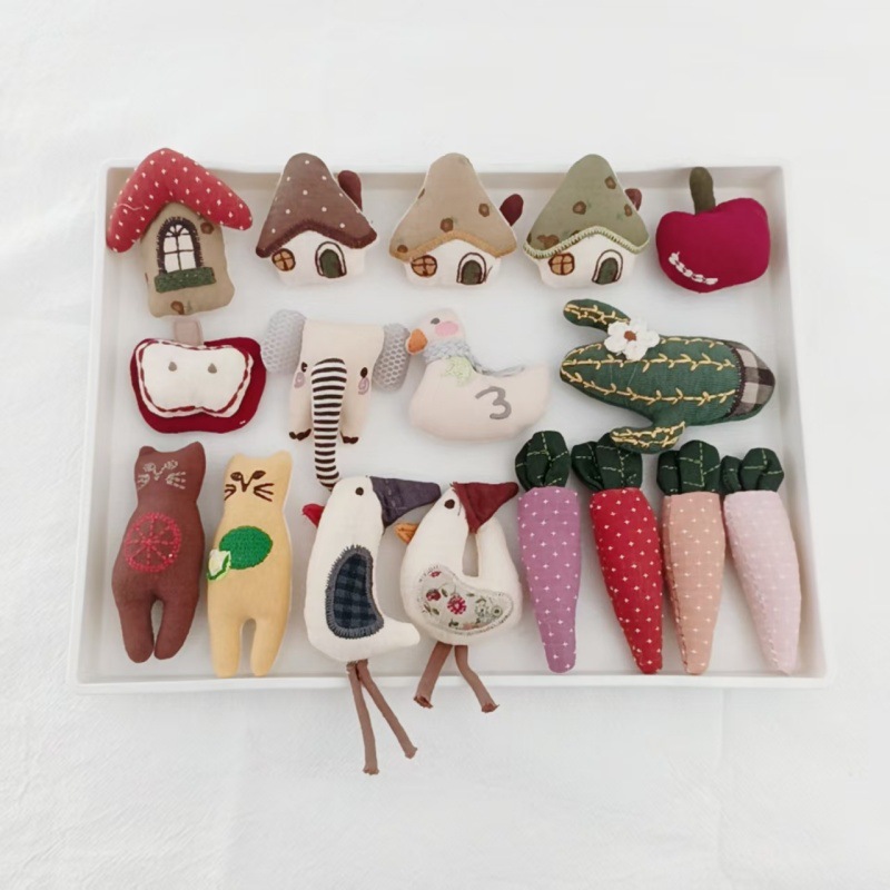 Adorable Duck Carrot House Bro - Winter Clothing Accessories recensione e prezzo