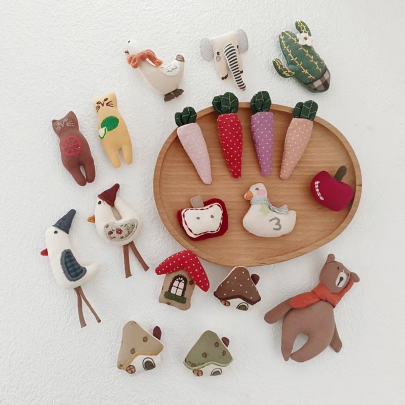 Adorable Duck Carrot House Bro - Winter Clothing Accessories recensione e prezzo