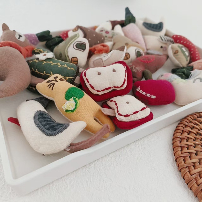 Adorable Duck Carrot House Bro - Winter Clothing Accessories recensione e prezzo