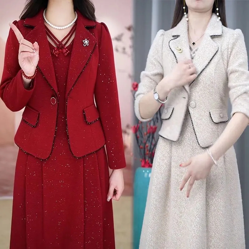 Middle Aged Female Dress Sets  - Winter Clothing For Sale recensione e prezzo