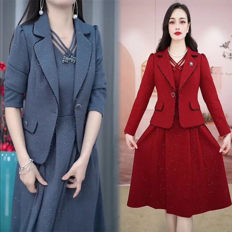 Middle Aged Female Dress Sets  - Winter Clothing For Sale recensione e prezzo